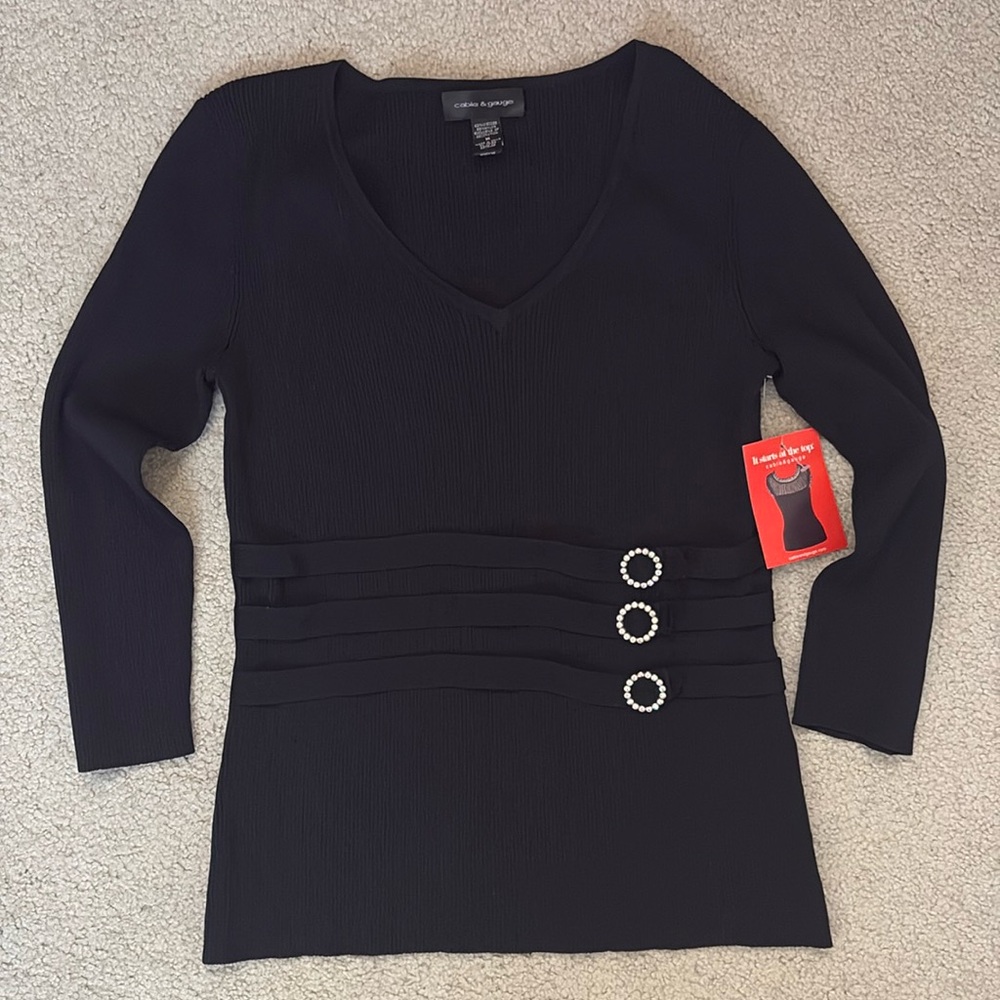 Brand new top, nwt . - Picture 1 of 5